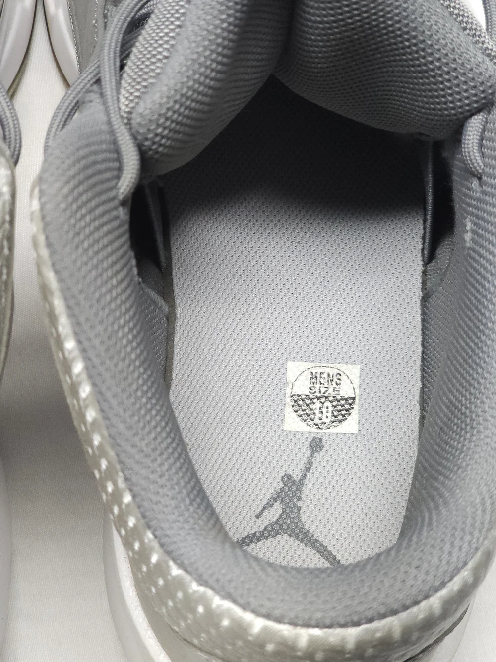 Jordan max aura